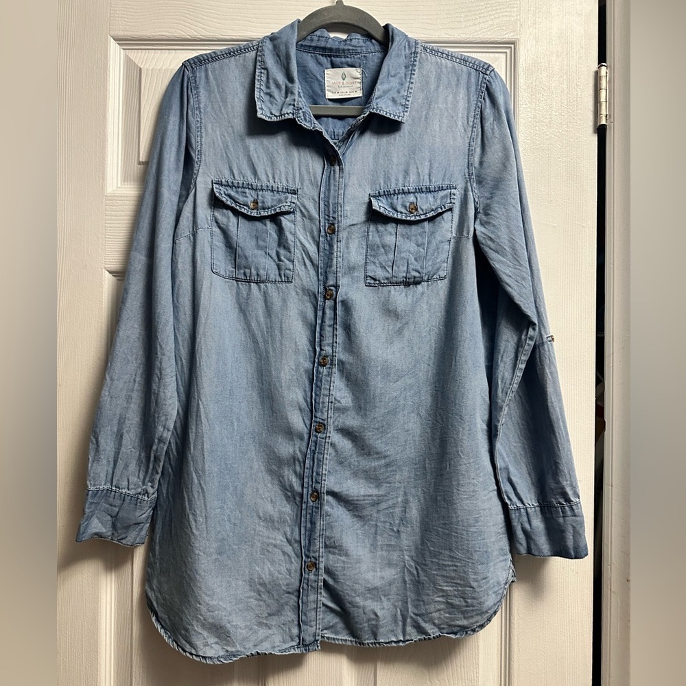 Jade & Ivory Denim Shirt Size M